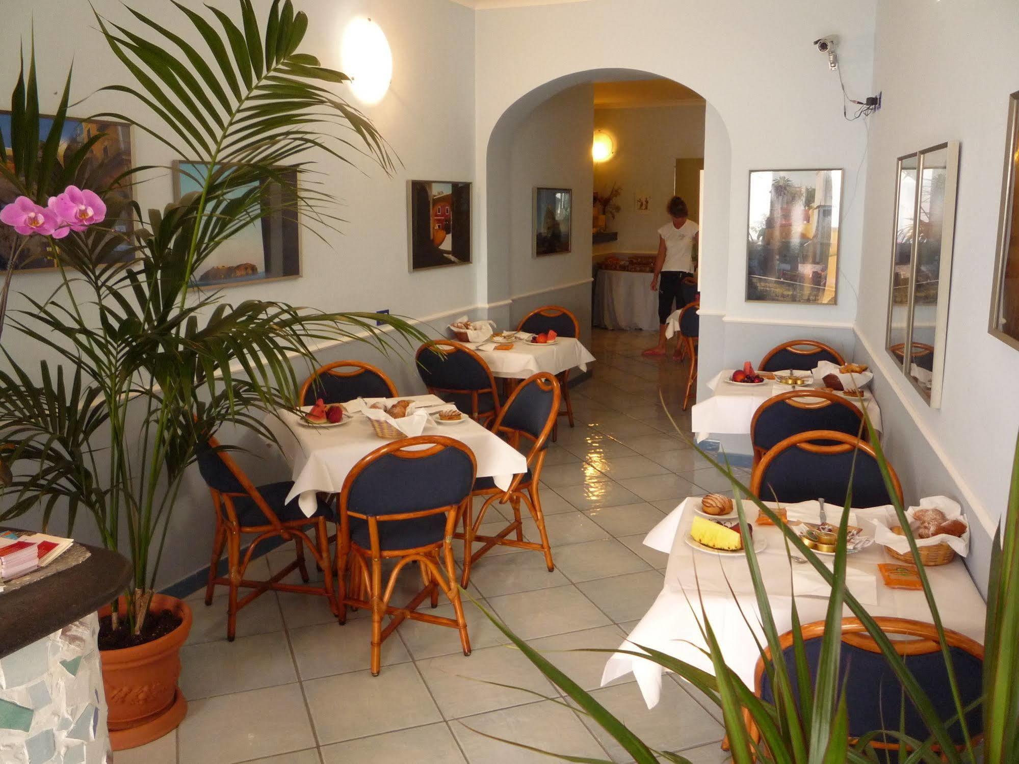 Hotel Iulia Ventotene